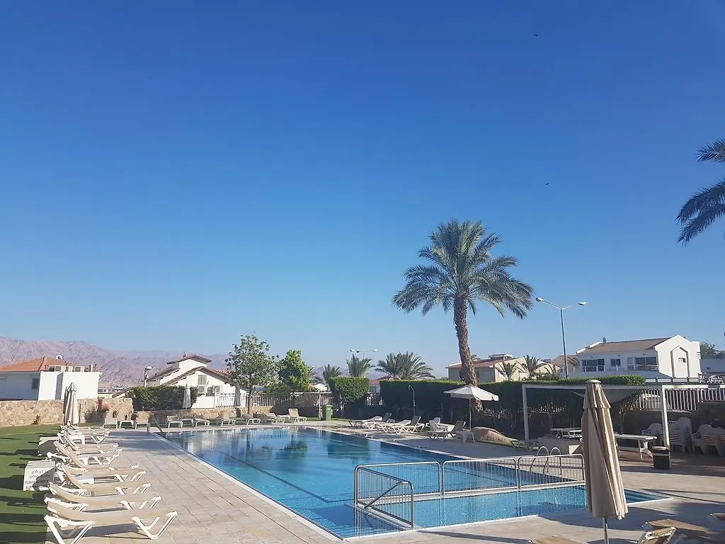 פנטהאוז יוקרתי עם בריכה פרטית ישראל